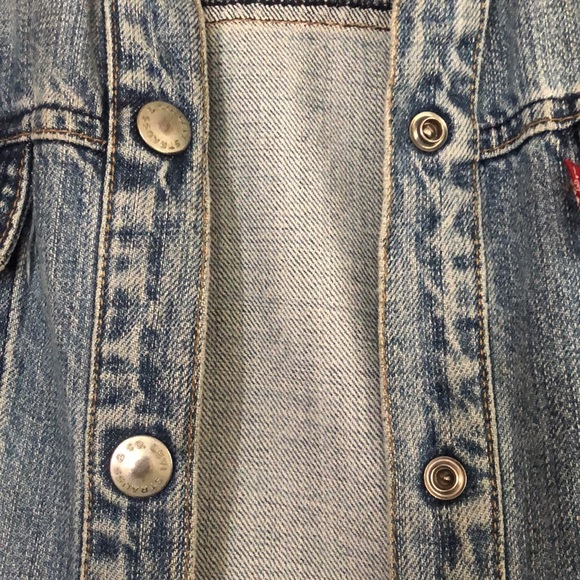 VINTAGE Levi Strauss Blue Denim Jacket - LIKE NEW - Picture 5 of 17